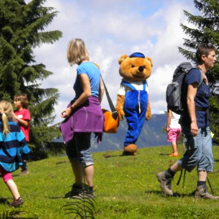 Dachstein West Hotel Gmbh-Kirchenwirt Russbach รุสบาค อัม พาสเกอชุตต์ ภายนอก รูปภาพ