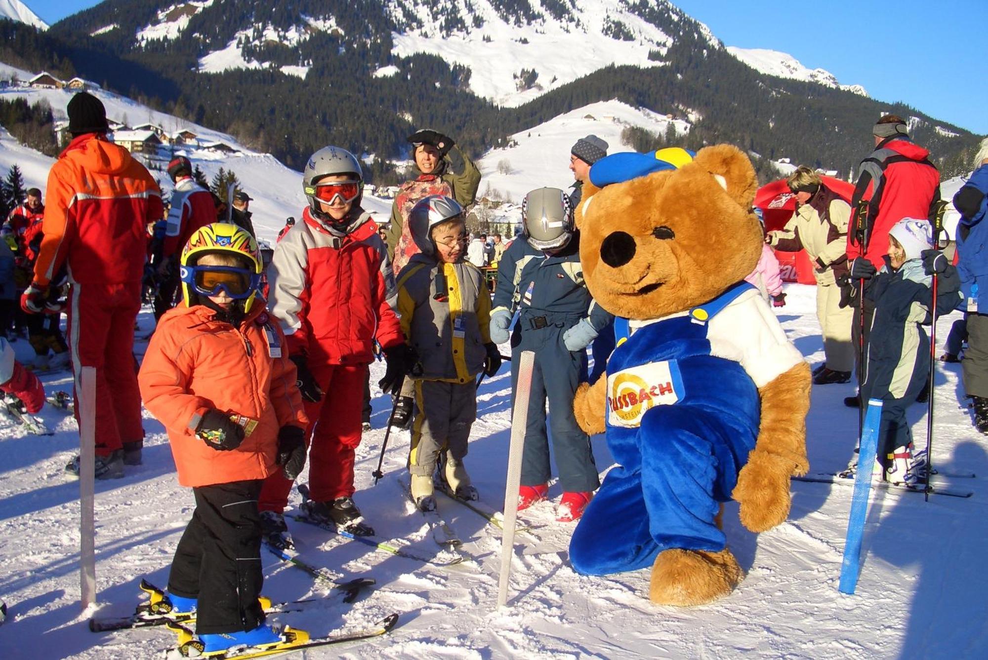Dachstein West Hotel Gmbh-Kirchenwirt Russbach รุสบาค อัม พาสเกอชุตต์ ภายนอก รูปภาพ