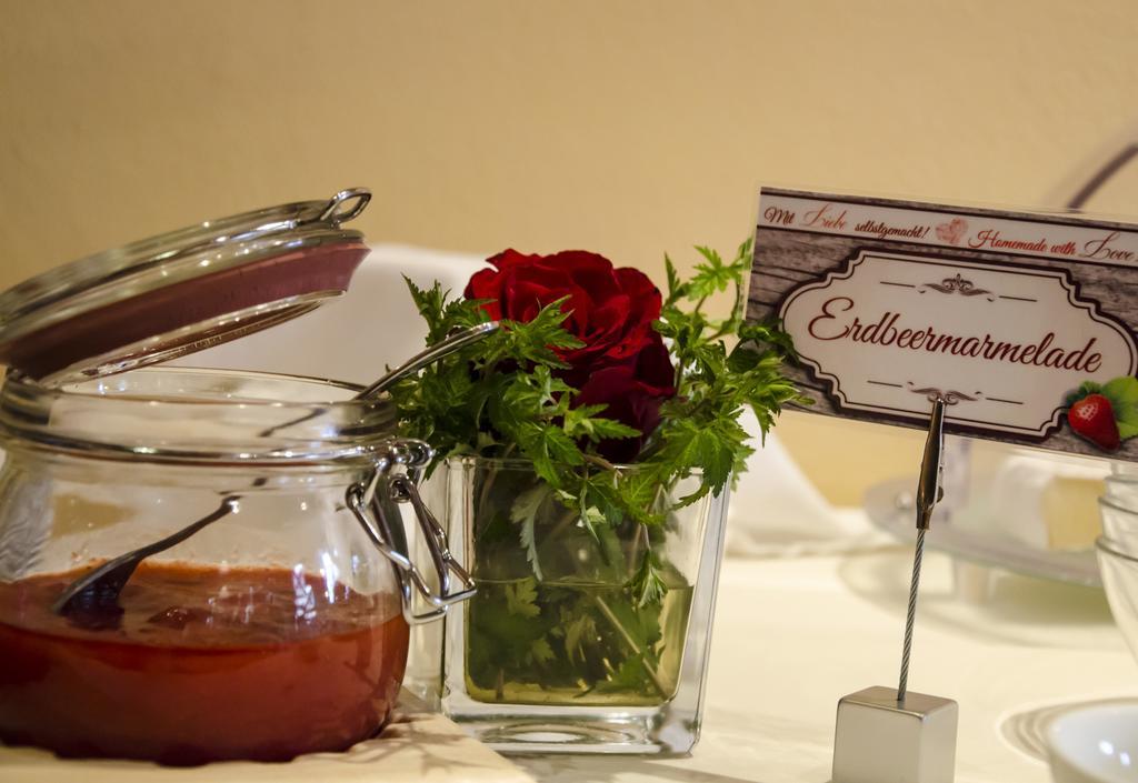 Dachstein West Hotel Gmbh-Kirchenwirt Russbach รุสบาค อัม พาสเกอชุตต์ ภายนอก รูปภาพ